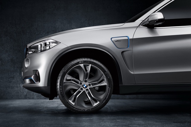 BMW Concept5 X5 eDrive: Chỉ cần 3,8 lít nhiên liệu cho 100 km 8